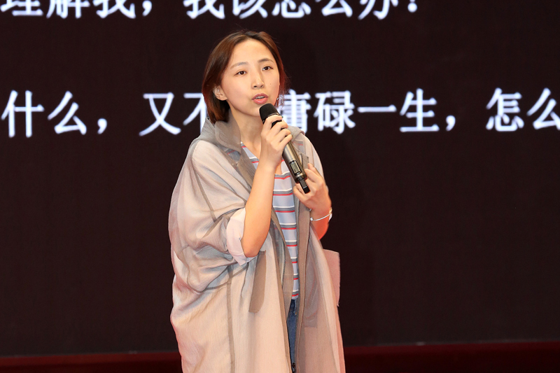 1653729375149135.jpg 第四期青春分享会(2006届校友:王令凯).jpg