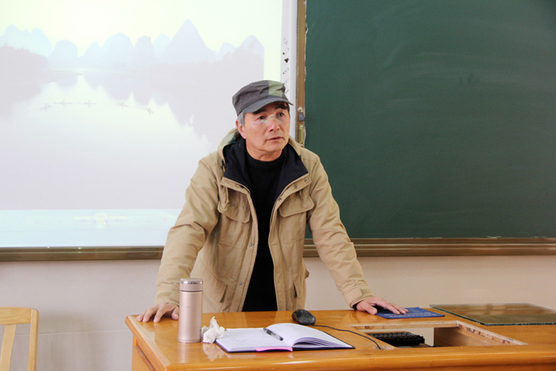 1655258146739982.jpg 俞白桦老师授课.JPG